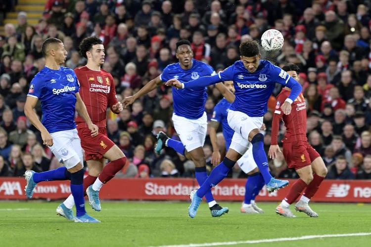 小法：我吃着爆米花看阿森纳vs拜仁，这场比赛能学到很多东西（小法：边吃爆米花边看阿森纳对拜仁，这场比赛让我收获颇丰）