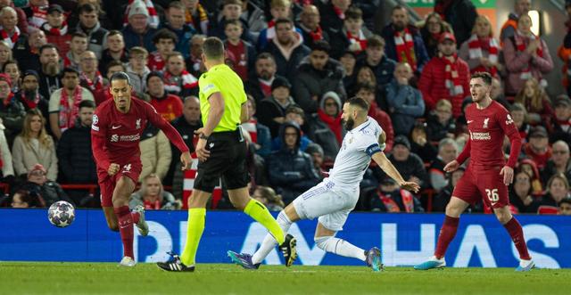 费尔明伤愈复出，巴萨迎来2025冲刺关键时刻（费尔明伤愈回归，巴萨开启2025冲刺关键阶段）