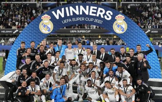 英媒：拜仁有意在一月永久签下梅努，已和他的经纪人直接会谈（英媒：拜仁计划一月买断梅努，已与其经纪人直接会面）