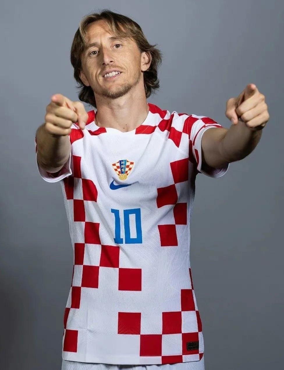 米体：斯帕莱蒂想让布雷默周末直接首发，但队医建议谨慎行事（米体：斯帕莱蒂欲让布雷默周末直接先发，队医主张谨慎对待）