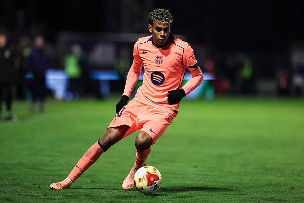 巴媒：米兰已表达对乌戈-索萨的兴趣，科林蒂安正在等待报价（巴媒：AC米兰有意引进乌戈-索萨，科林蒂安等待正式报价）